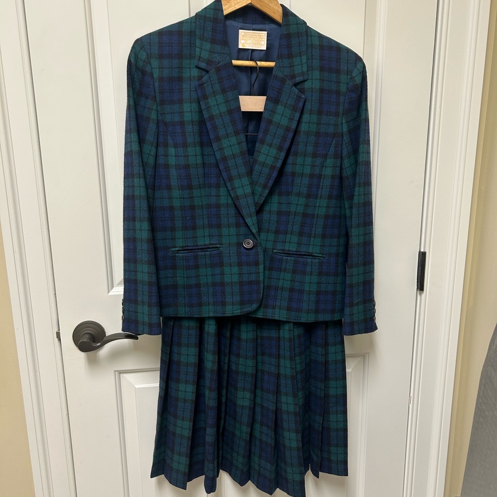 Vintage Pendleton Navy & Green Black Watch Tartan Wool Skirt Suit